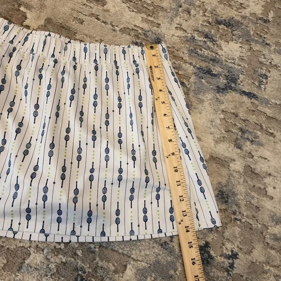 SanSoleil tennis racket/balls skort. Women's Size Large. White navy green. - Picture 13 of 16